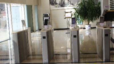 新建工廠人臉訪客機(jī)的優(yōu)勢在哪里？